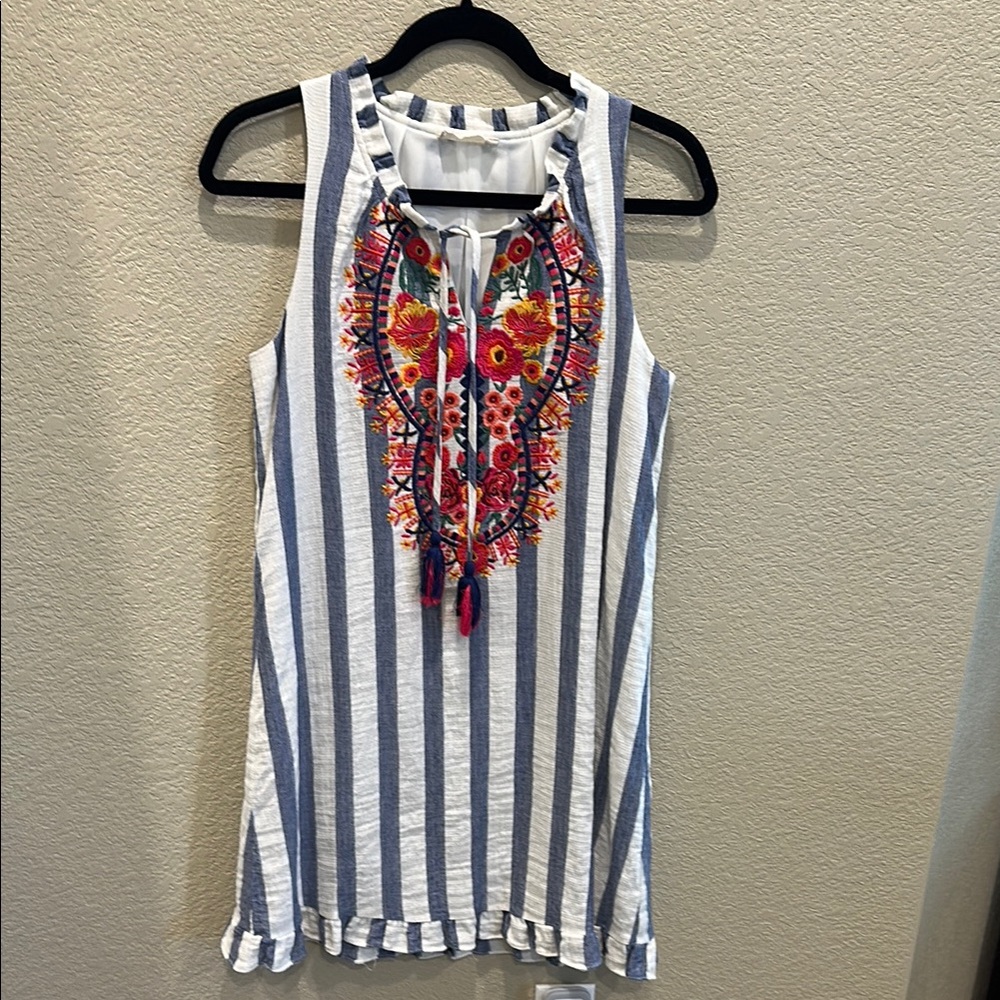 Altar'd State Blue and White Graphic Blouse